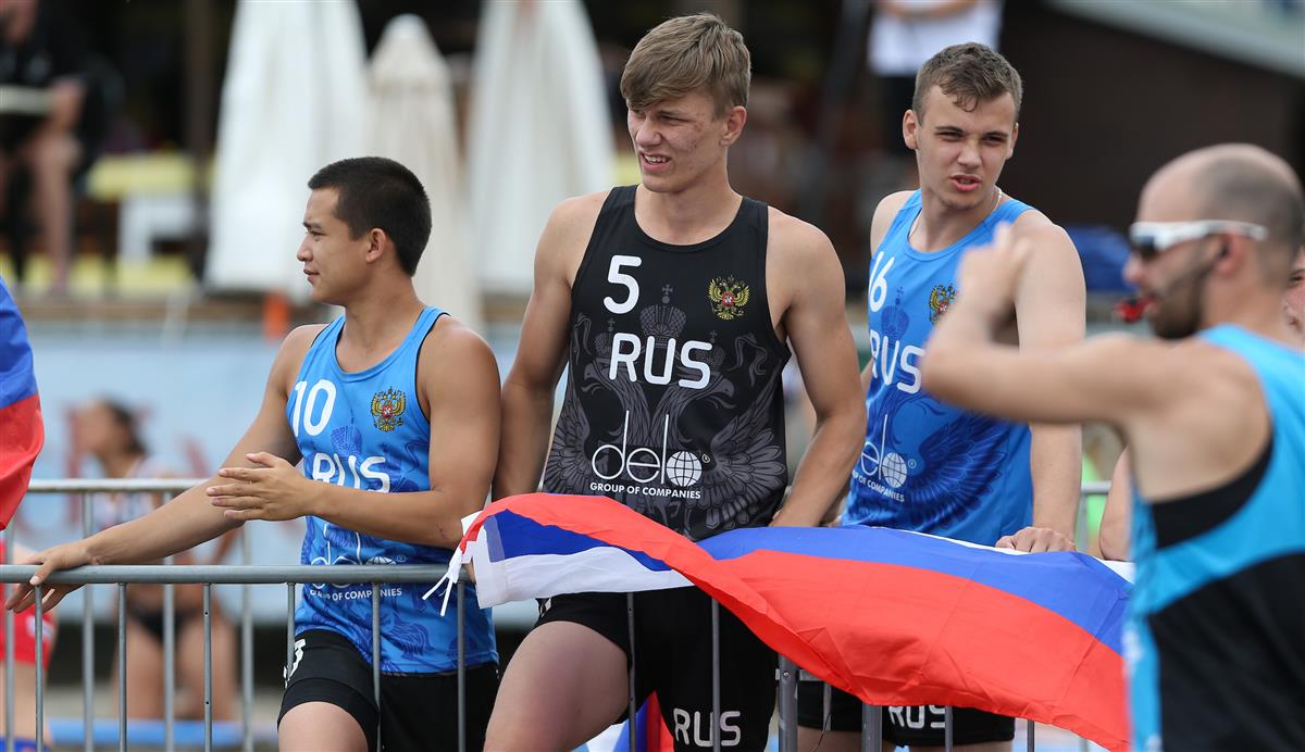 Сборные России U-18 завершили выступление на чемпионате Европы по пляжному гандболу 