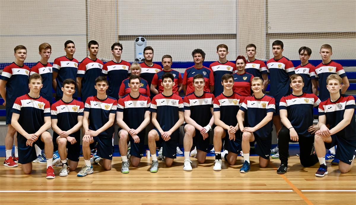 Мужская сборная U-17 тренируется в Москве   